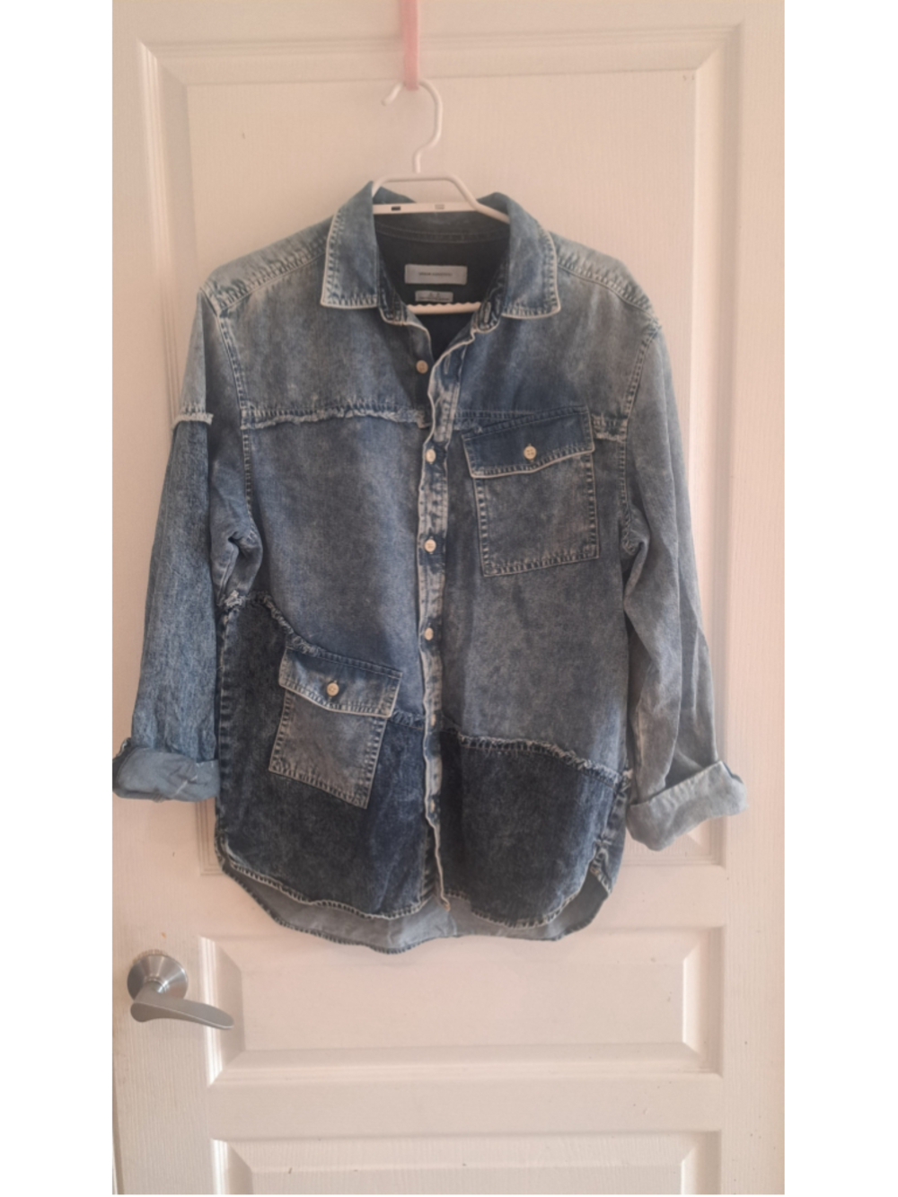 621-Women's Urban Outfitters Patchwork Jean Jacket Size S Blue